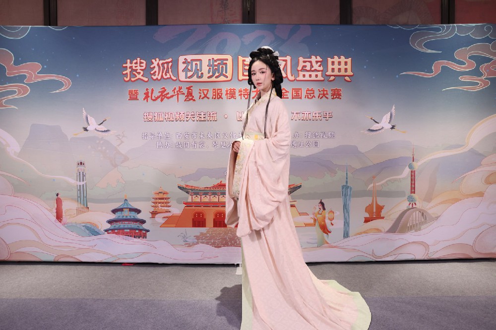 《锦绣安宁》今日开播 张晚意任敏深宅重逢暗恋情愫极致推拉